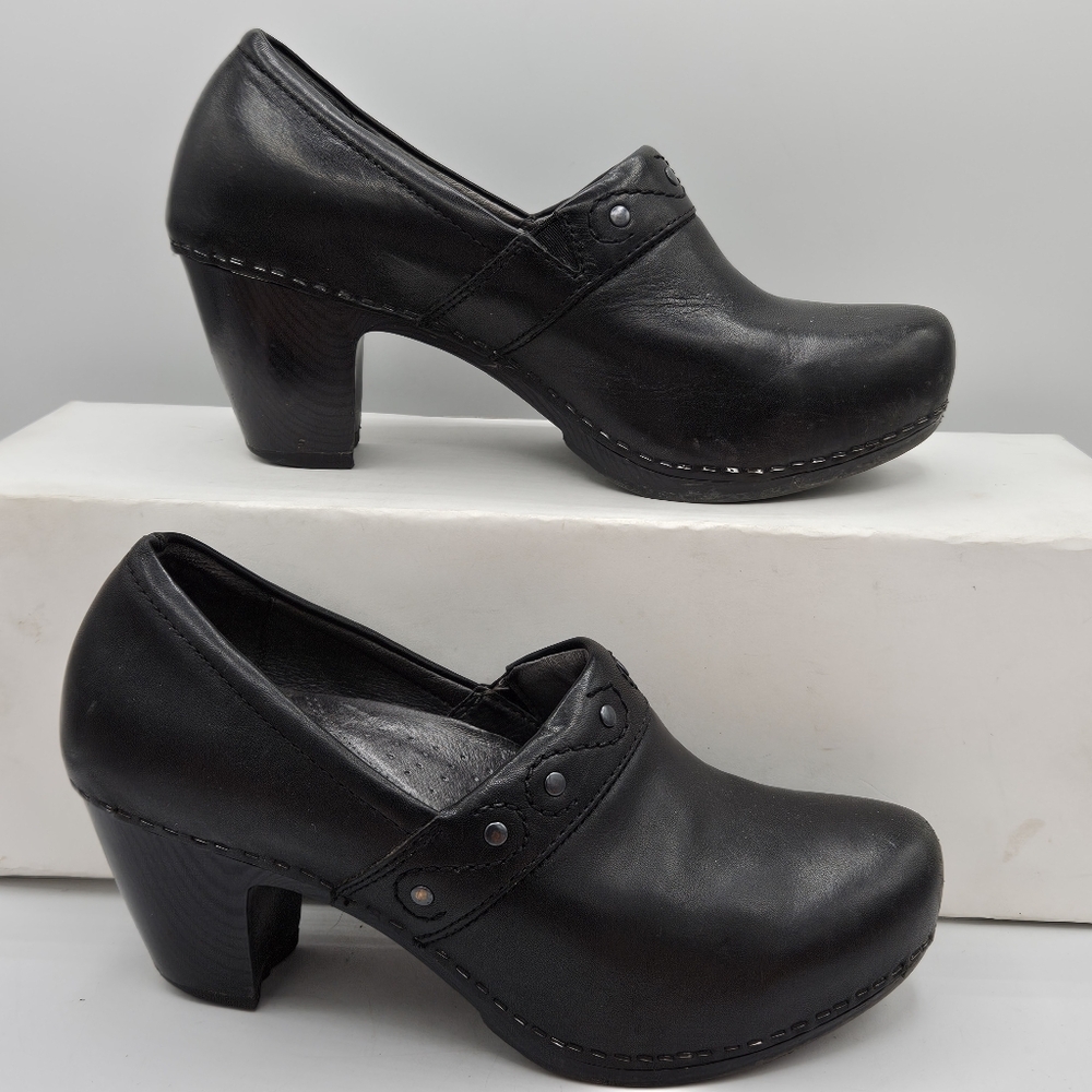 Dansko Riki black leather 2.5" clog loafers size 38 US size 7.5 / 8